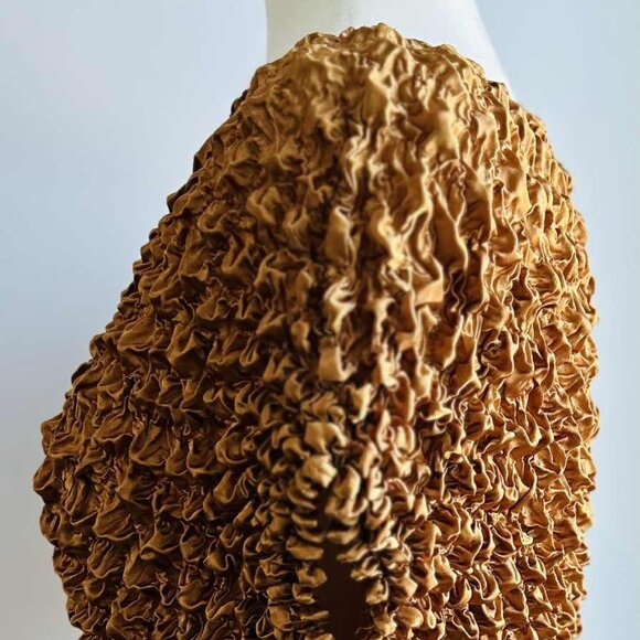Vintage Radiance Antique Gold Silk-Blend Popcorn Crinkle Stretch Top – US M - Picture 5 of 13